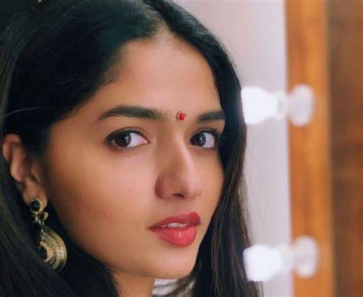 Sunaina Bra Size, Age, Weight, Height, Measurements