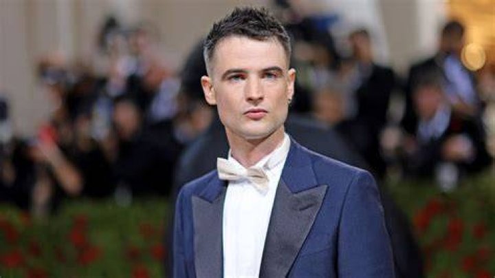 Tom Sturridge siblings: Meet Matilda Sturridge, Arthur Sturridge 1 Tom Sturridge Net Worth 1024x526 1