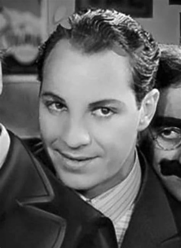 Zeppo Marx Biography